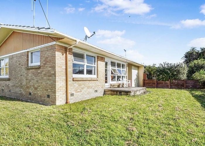  at 1144B Heaphy Terrace, Fairfield, Hamilton