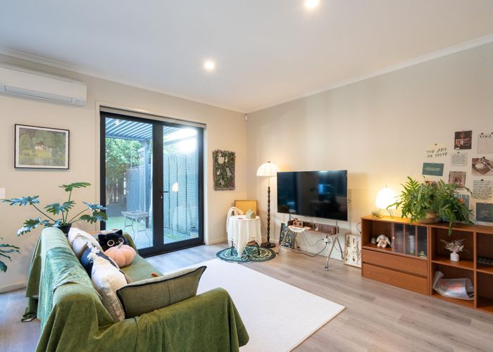  at 2 Kerewhenua Crescent, Hobsonville, Waitakere City, Auckland
