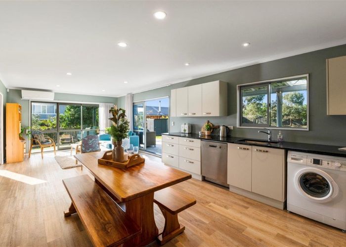  at 35 Rauparaha Street, Waikanae Beach, Waikanae