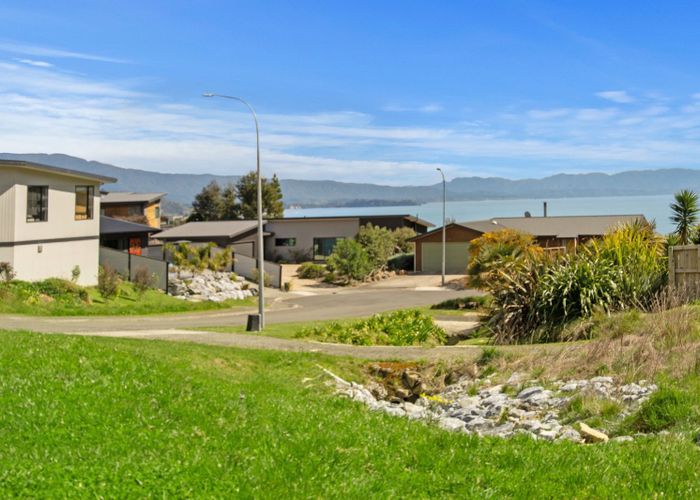  at 16 Pohutukawa Place, Pohara, Tasman, Nelson / Tasman