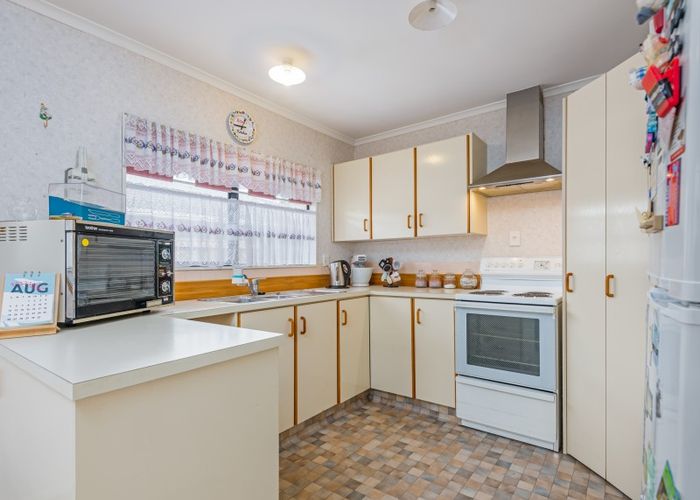  at 4 Ronberg Street, Highbury, Palmerston North