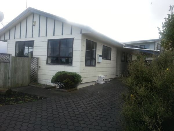  at Kentwood Dr, Woodridge, Wellington, Wellington