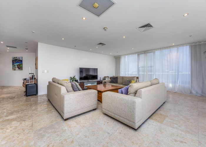  at 8D/2 St Martins Lane, Grafton, Auckland City, Auckland