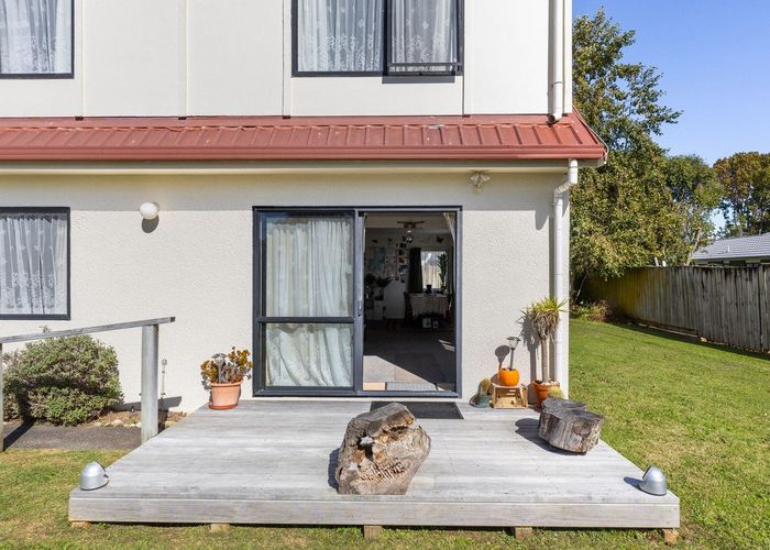  at 100 Thompson Street, Cambridge, Waipa, Waikato