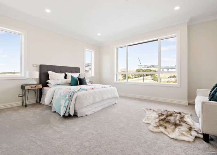  at 9 Caldwell Place, Pinehill, Auckland