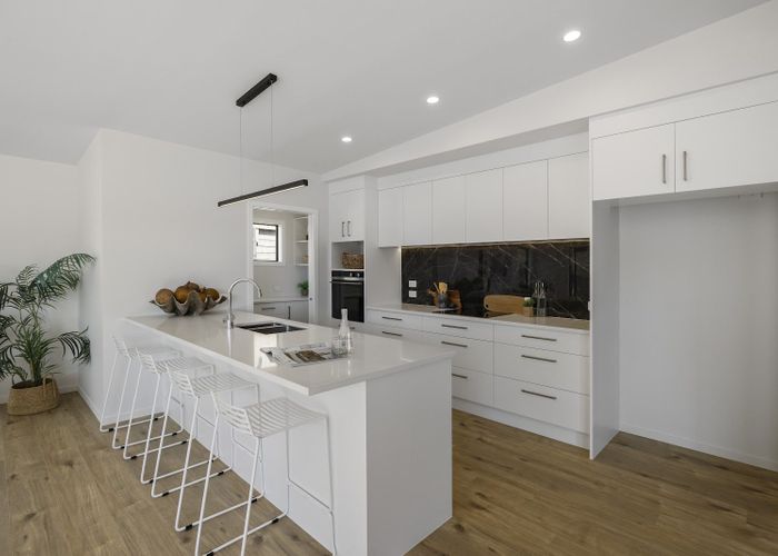  at 12 Bob Carter Place, Welcome Bay, Tauranga