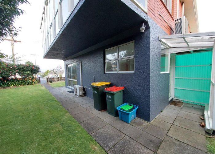  at 1/58 Paynters  Avenue, Strandon, New Plymouth, Taranaki