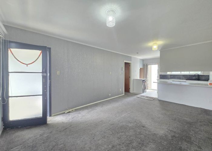  at 2/43 Wyllie Road, Papatoetoe, Manukau City, Auckland