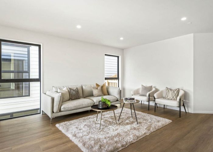  at 57 Oaktree Avenue, Browns Bay, North Shore City, Auckland