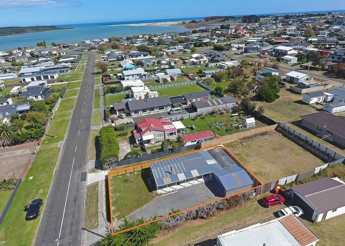  at 5 Linklater Avenue, Foxton Beach, Horowhenua, Manawatu / Whanganui