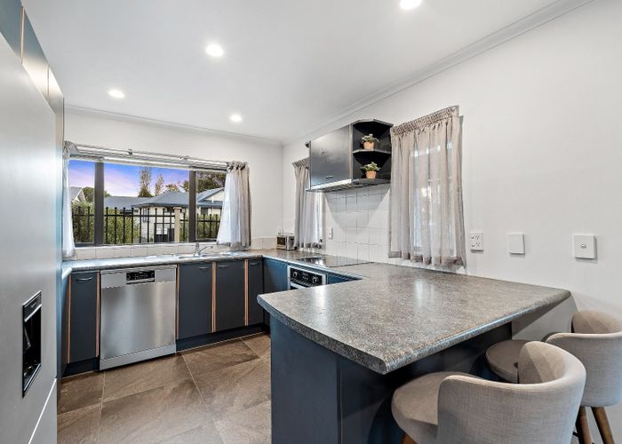  at 2 Whitbourne Heights, Manurewa, Manukau City, Auckland