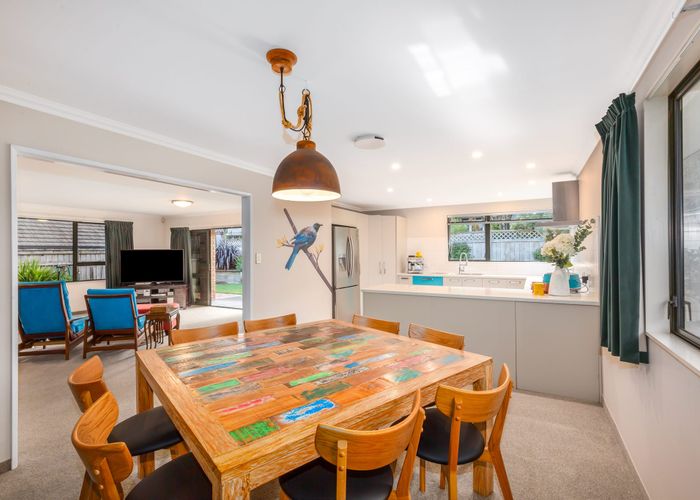  at 18 Clearwater Terrace, Brown Owl, Upper Hutt