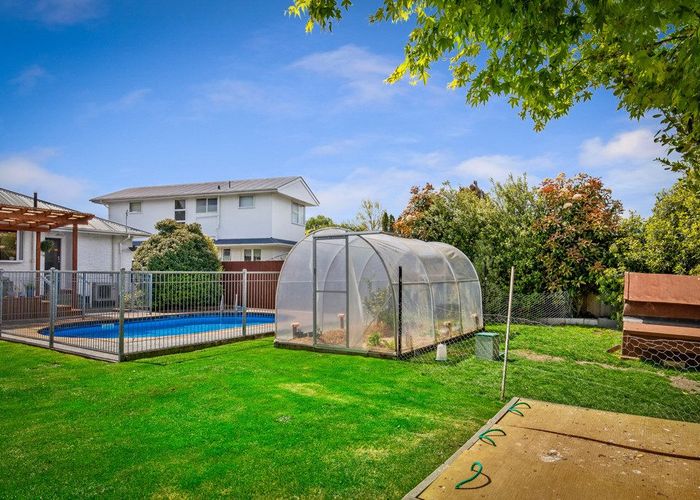  at 52 Farrington Avenue, Bishopdale, Christchurch