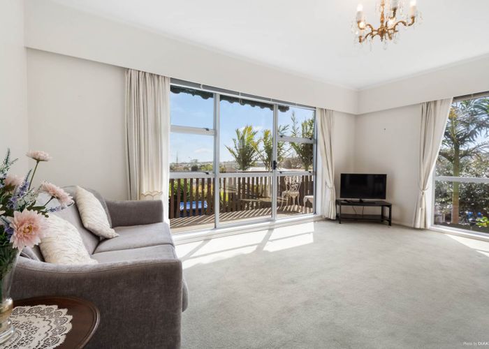  at 2/107 Olsen Avenue, Hillsborough, Auckland