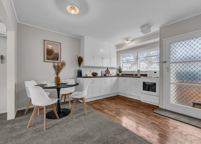  at 2/54 East Street, Papakura, Auckland