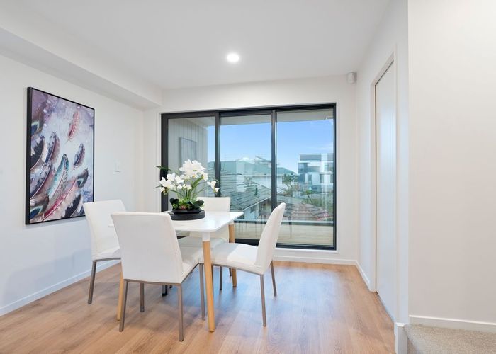  at 3/11 Hereford Street, Te Atatu Peninsula, Waitakere City, Auckland