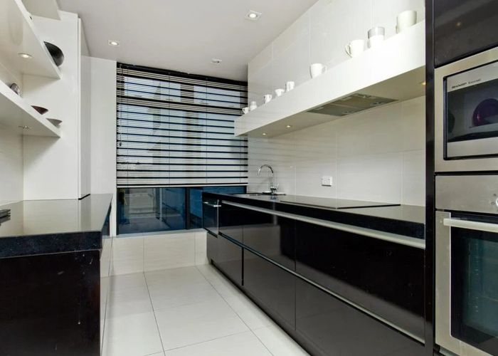  at 105/45 STANLEY POINT RD, Stanley Point