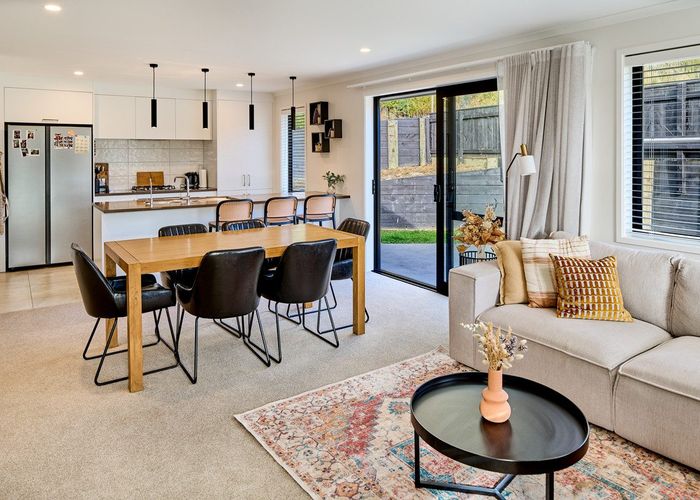  at 6 Topsail Way, Whitby, Porirua