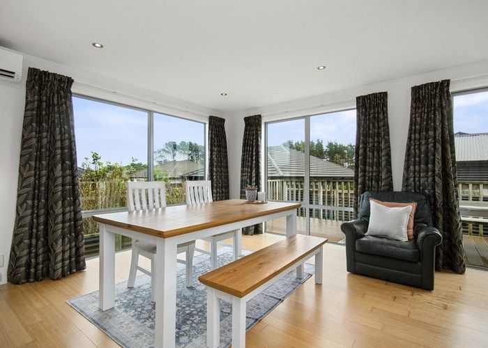  at 11 Otonga Heights, Maungaraki, Lower Hutt, Wellington