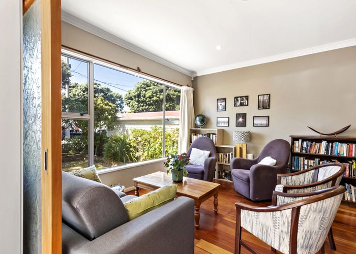  at 38 Rex Street, Miramar, Wellington