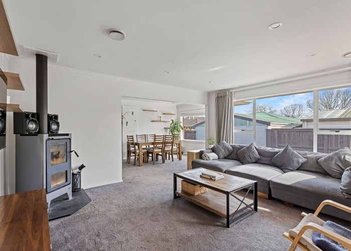  at 4 Erin Crescent, Mairehau, Christchurch City, Canterbury