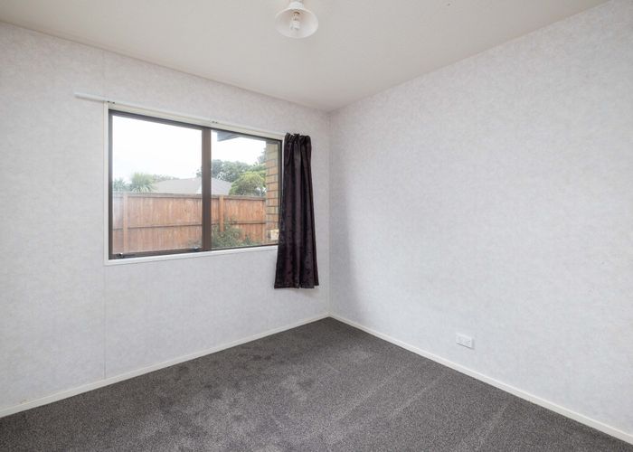  at 2/495 Pages Road, Bexley, Christchurch