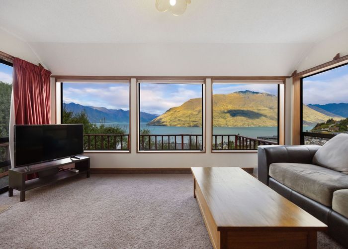  at 68 Wynyard Crescent, Fernhill, Queenstown-Lakes, Otago