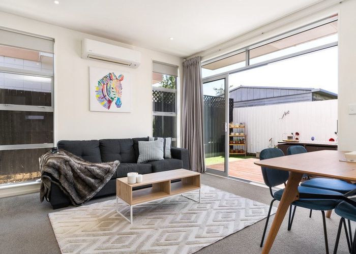  at 2/45 Antigua Street, Addington, Christchurch