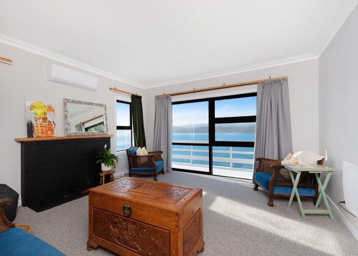  at 8 Khyber Road, Seatoun, Wellington