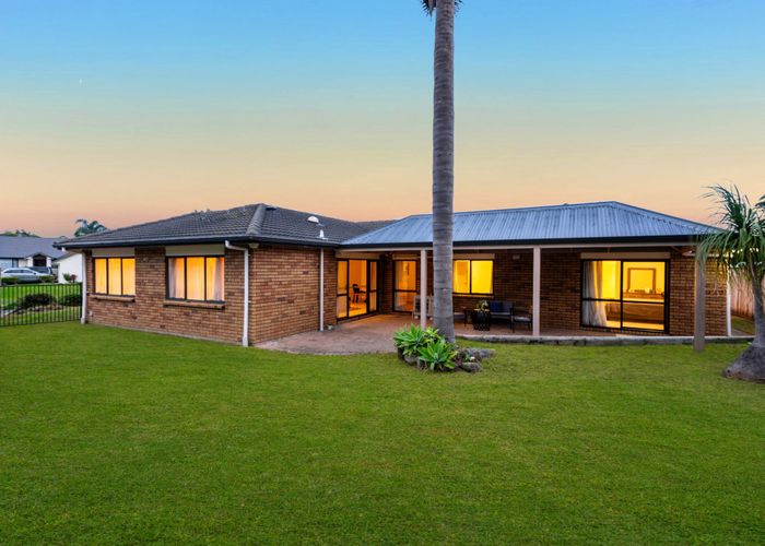  at 70 Lothian Brae, Wattle Downs, Manukau City, Auckland