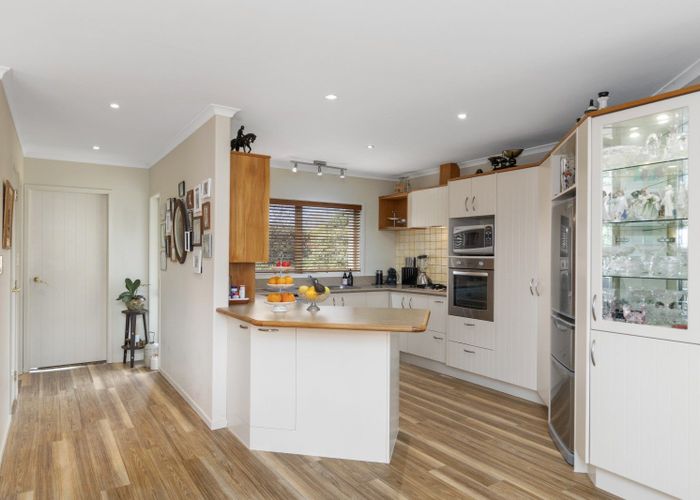  at 197 Tanners Point Road, Katikati
