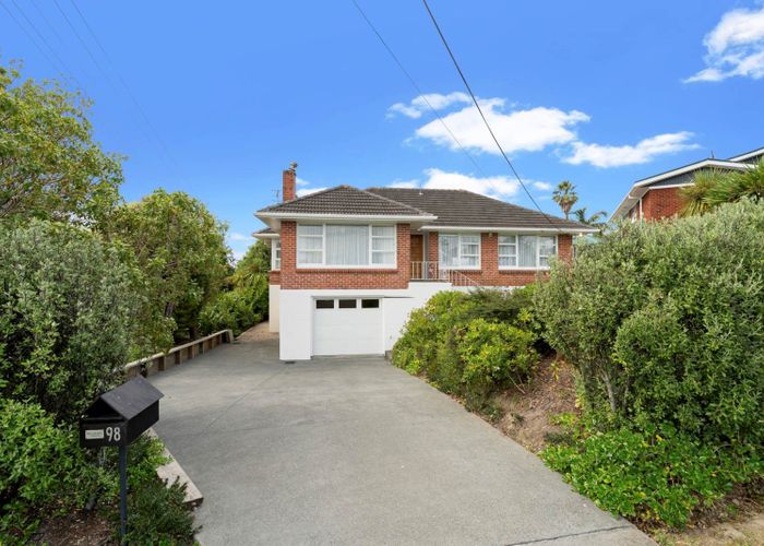  at 98 Coronation Road, Hillcrest, Auckland