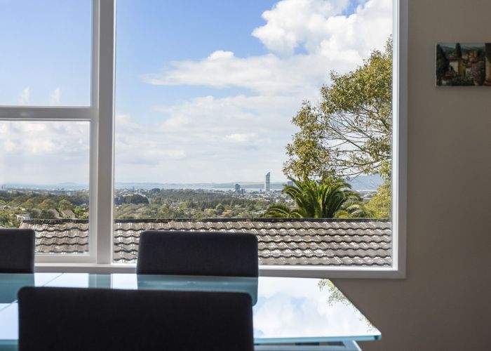  at 4 McDowell Crescent, Hillcrest, North Shore City, Auckland