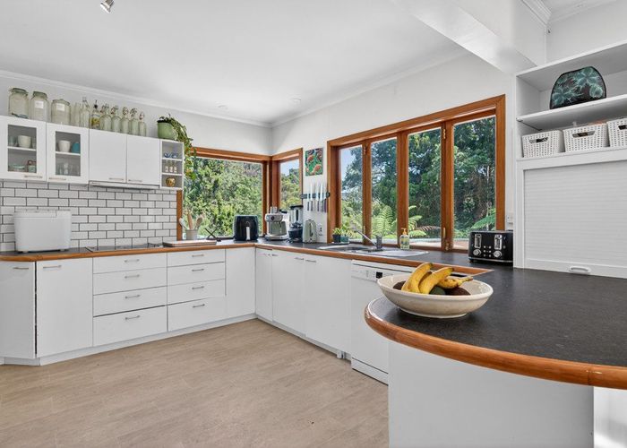  at 5 Tiniroa Grove, Silverstream, Upper Hutt, Wellington