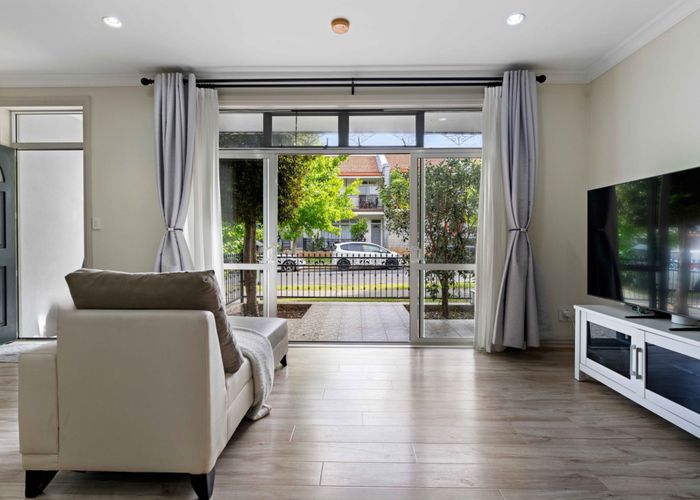  at 10/126 Stancombe Road, Flat Bush, Manukau City, Auckland