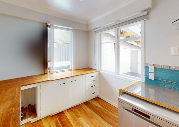  at 91 Manuka Street, Castlecliff, Whanganui