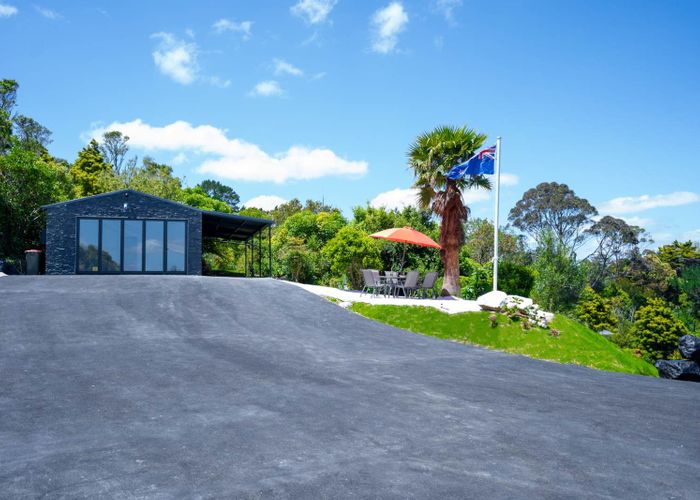 For sale 467 Redoubt Road, Totara Park, Manukau City, Auckland