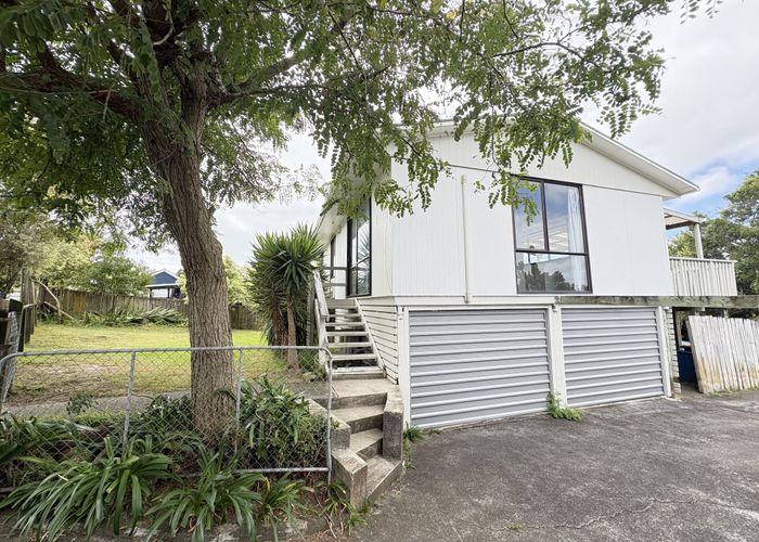  at 22 Crosby Road, West Harbour, Waitakere City, Auckland