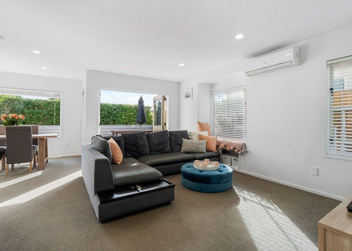  at 1/110 Gowing Drive, Meadowbank, Auckland City, Auckland