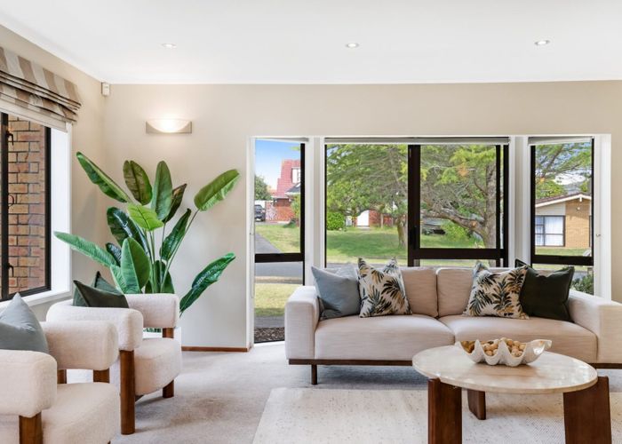  at 19 Cornelian Crescent, Half Moon Bay, Manukau City, Auckland