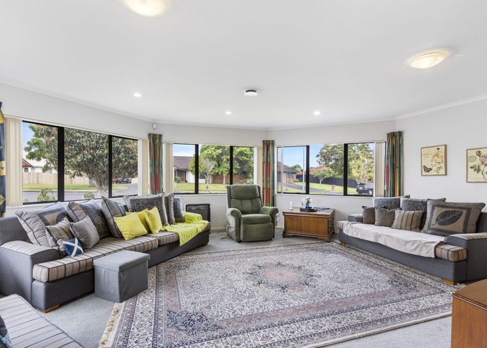  at 5 Lothian Brae, Wattle Downs, Auckland