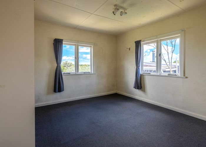  at 8 Wellington Road, Surfdale, Waiheke Island