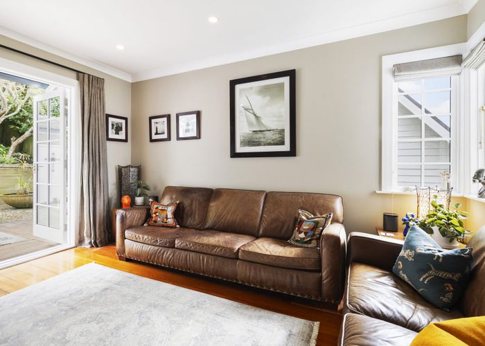  at 30 Anne Street, Wadestown, Wellington