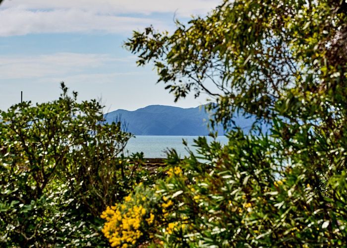  at 13 Pukerua Beach Road, Pukerua Bay, Porirua, Wellington