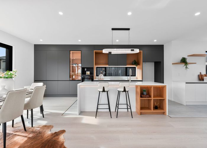  at 2 Kakau Lane, Flat Bush, Manukau City, Auckland