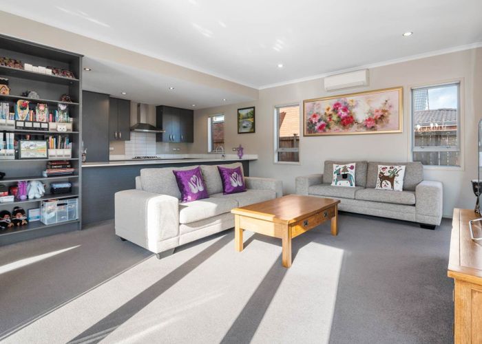  at 1 Horizon View Road, Oteha, North Shore City, Auckland