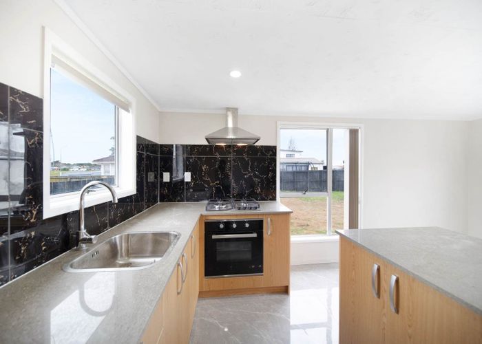  at 15 Mayflower Close, Mangere East, Manukau City, Auckland