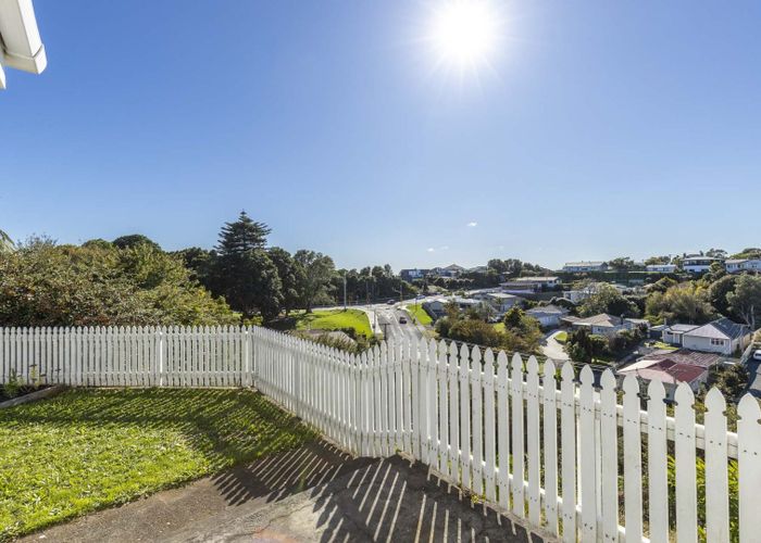  at 8 Lynmouth Heights, Lynmouth, New Plymouth, Taranaki