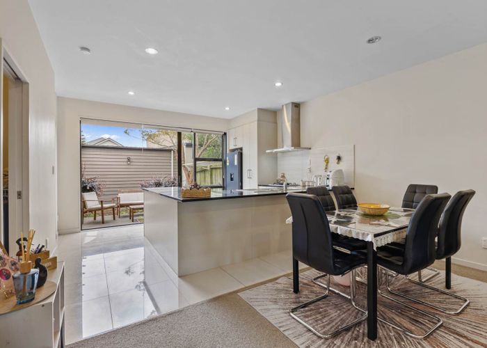  at 28 Hakawai Avenue, Takanini, Papakura, Auckland