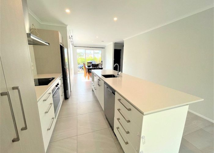  at Massey, Waitakere City, Auckland